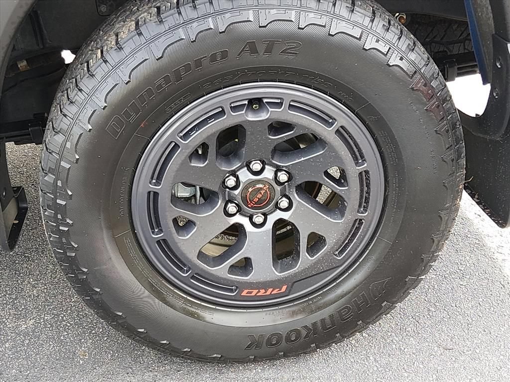 Certified 2025 Nissan Frontier Pro-X RWD image 14