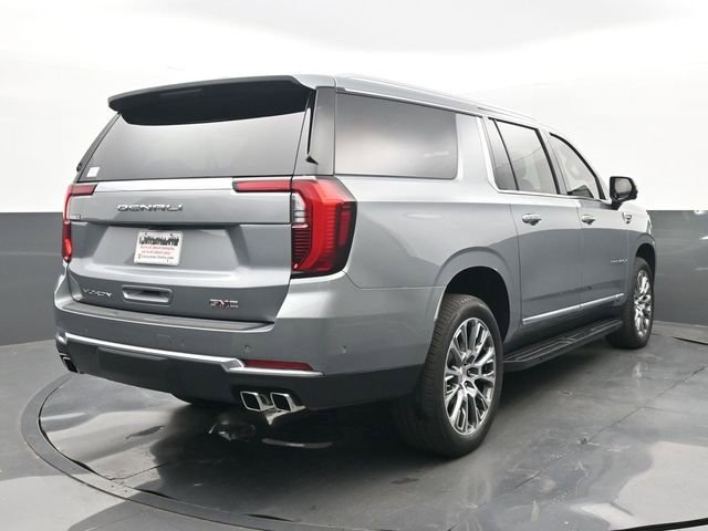 Used 2025 GMC Yukon XL Denali AWD/4WD image 22