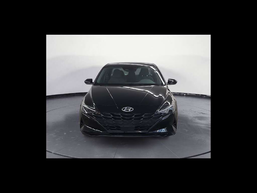 Used 2022 Hyundai Elantra SEL w/ Convenience Package FWD image 9