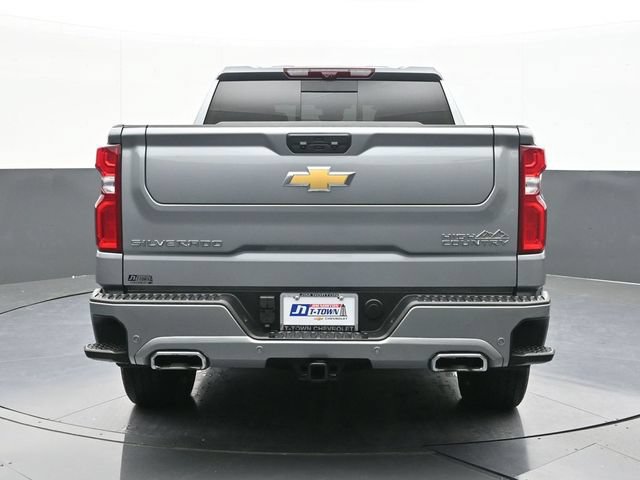 Used 2025 Chevrolet Silverado 1500 High Country AWD/4WD image 11