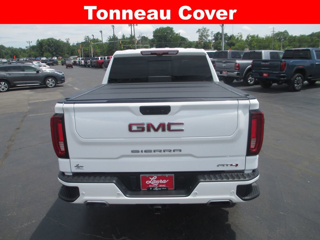 Used 2021 GMC Sierra 1500 AT4 w/ AT4 Premium Package AWD/4WD image 9