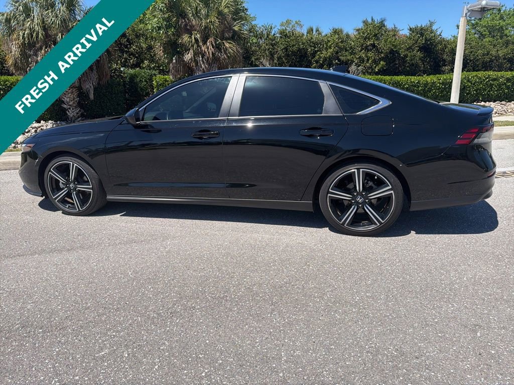 Used 2023 Honda Accord Sport image 11