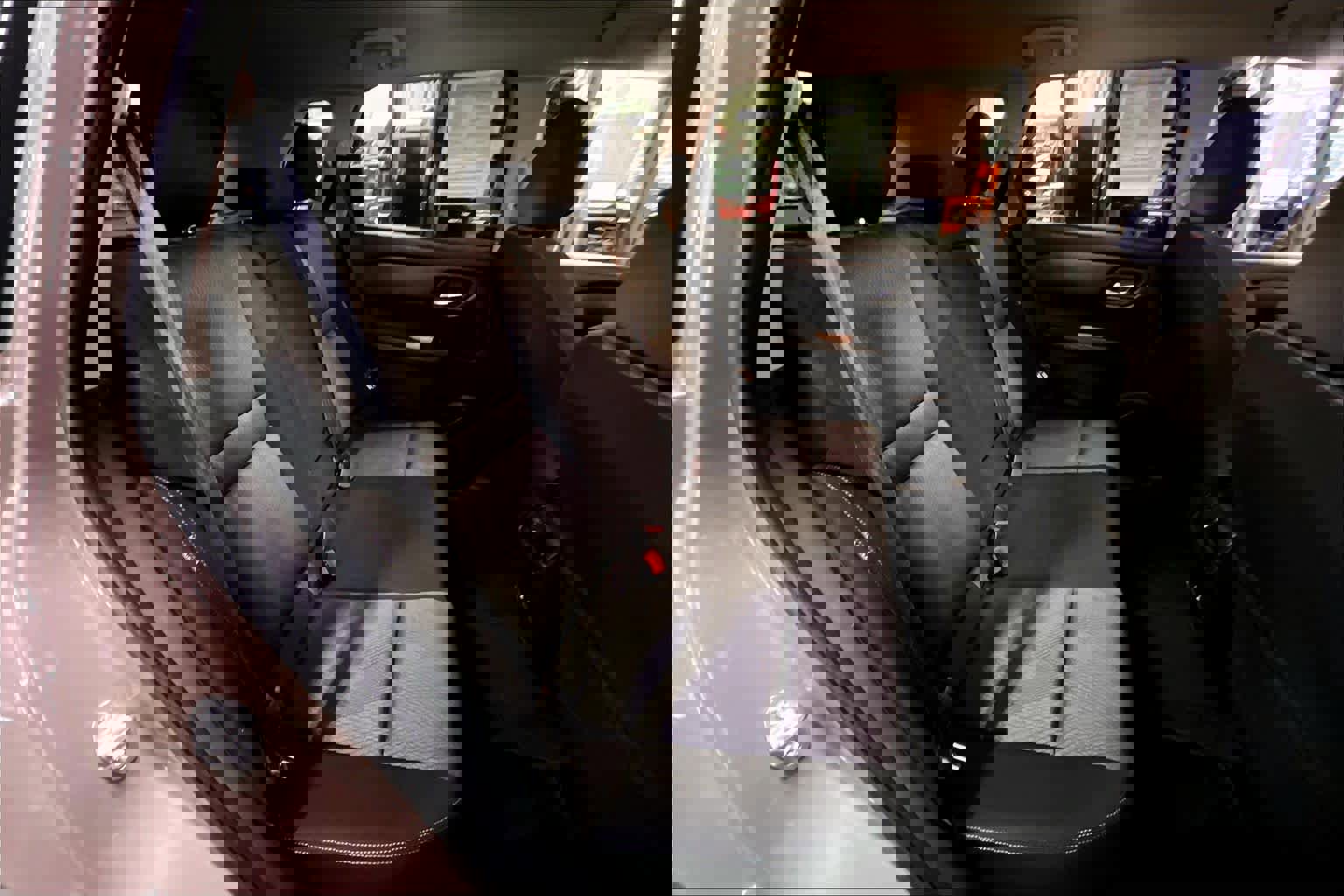 Used 2024 Nissan Rogue SV image 18