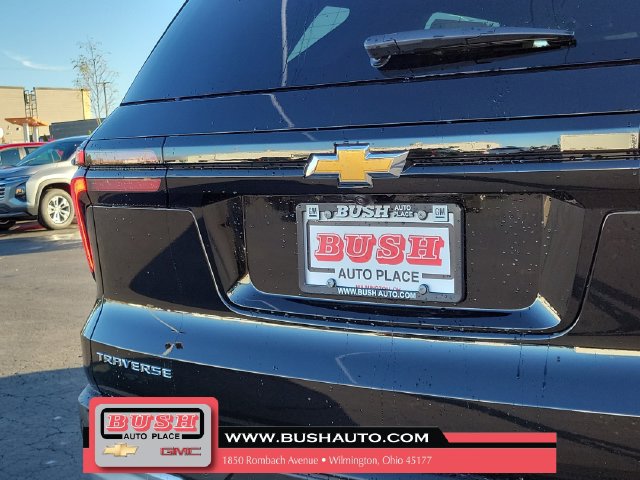 New 2027 Chevrolet Traverse LT w/ Driver Confidence Package FWD image 7