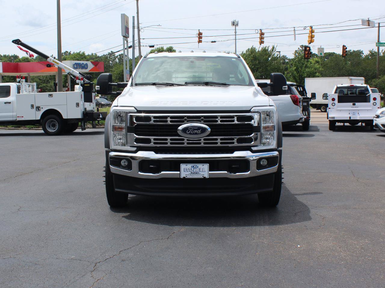 Used 2023 Ford F450 XL w/ Snow Plow Prep Package AWD/4WD image 9