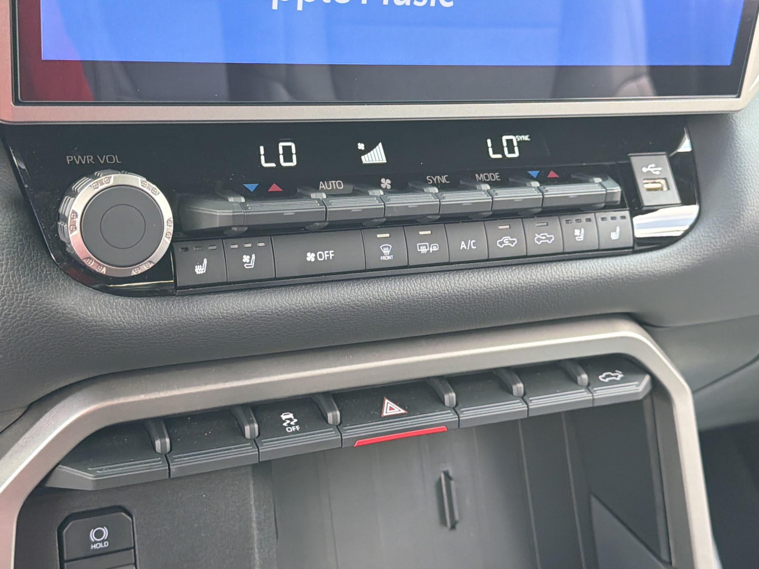 Certified 2025 Toyota Tundra Limited AWD/4WD image 15