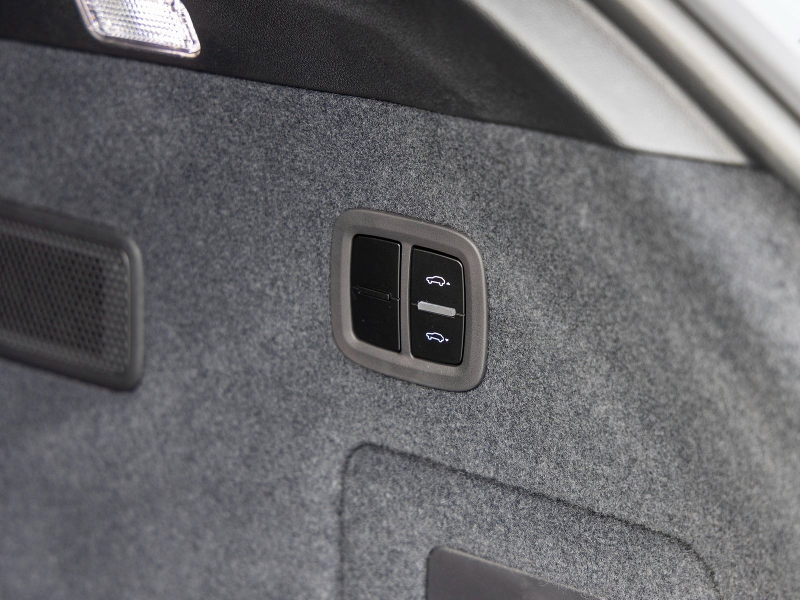 New 2026 Porsche Cayenne S image 47