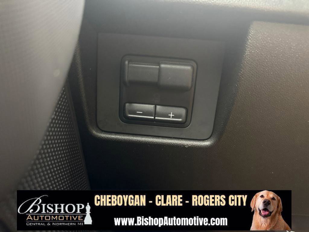 Used 2024 Chevrolet Colorado Z71 w/ Z71 Convenience Package 2 image 32