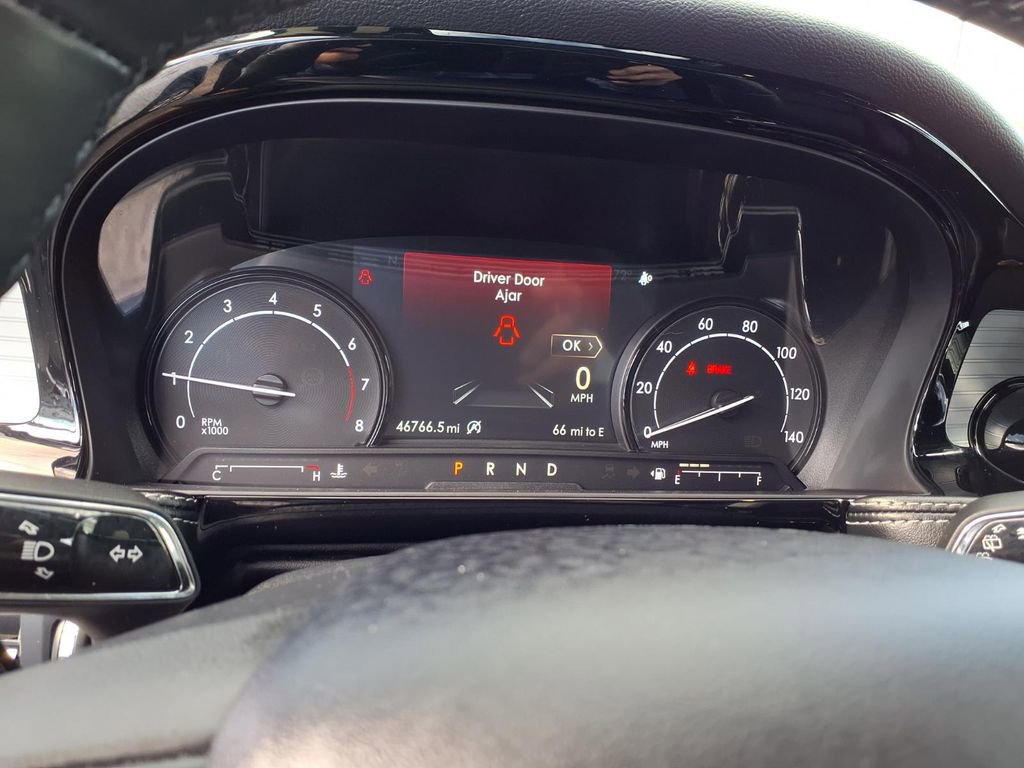 Used 2020 Lincoln Corsair FWD w/ Premium Package image 12