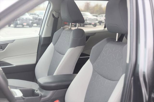 Certified 2023 Toyota RAV4 XLE w/ Convenience Package AWD/4WD image 29