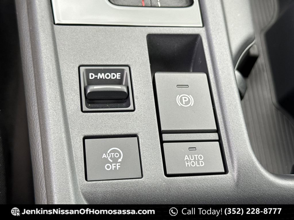 New 2026 Nissan Sentra SR w/ SR Premium Package FWD image 34