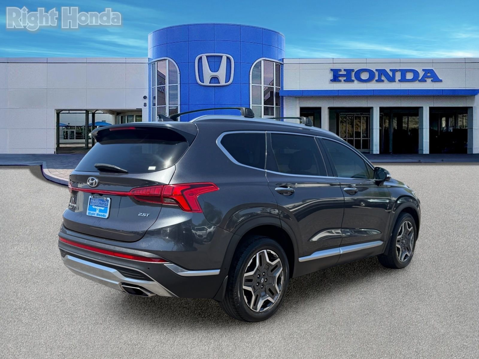Used 2022 Hyundai Santa Fe Limited w/ Cargo Package FWD image 7