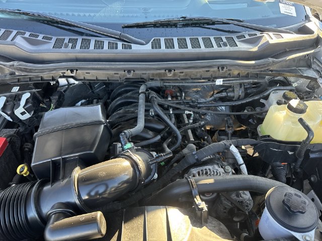 Used 2024 Ford F250 Platinum w/ FX4 Off-Road Package AWD/4WD image 31
