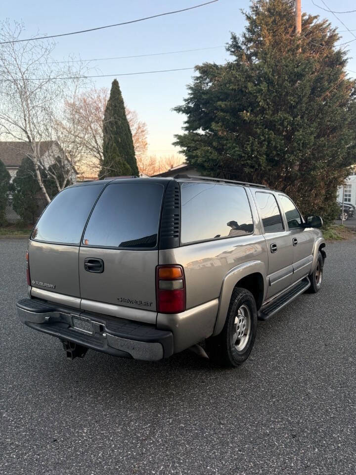 Used 2003 Chevrolet Suburban LS image 6