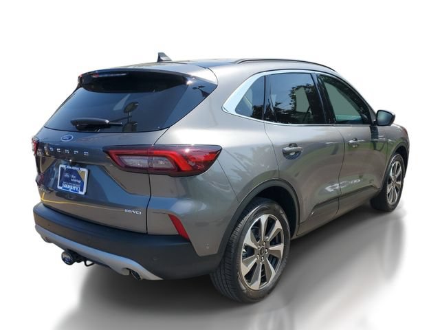 Certified 2023 Ford Escape Platinum w/ Premium Technology Package AWD/4WD image 4