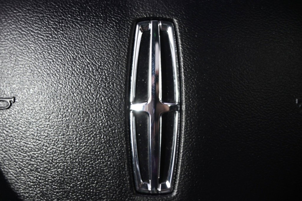 Used 2021 Lincoln Corsair Reserve w/ Equipment Group 201A image 32