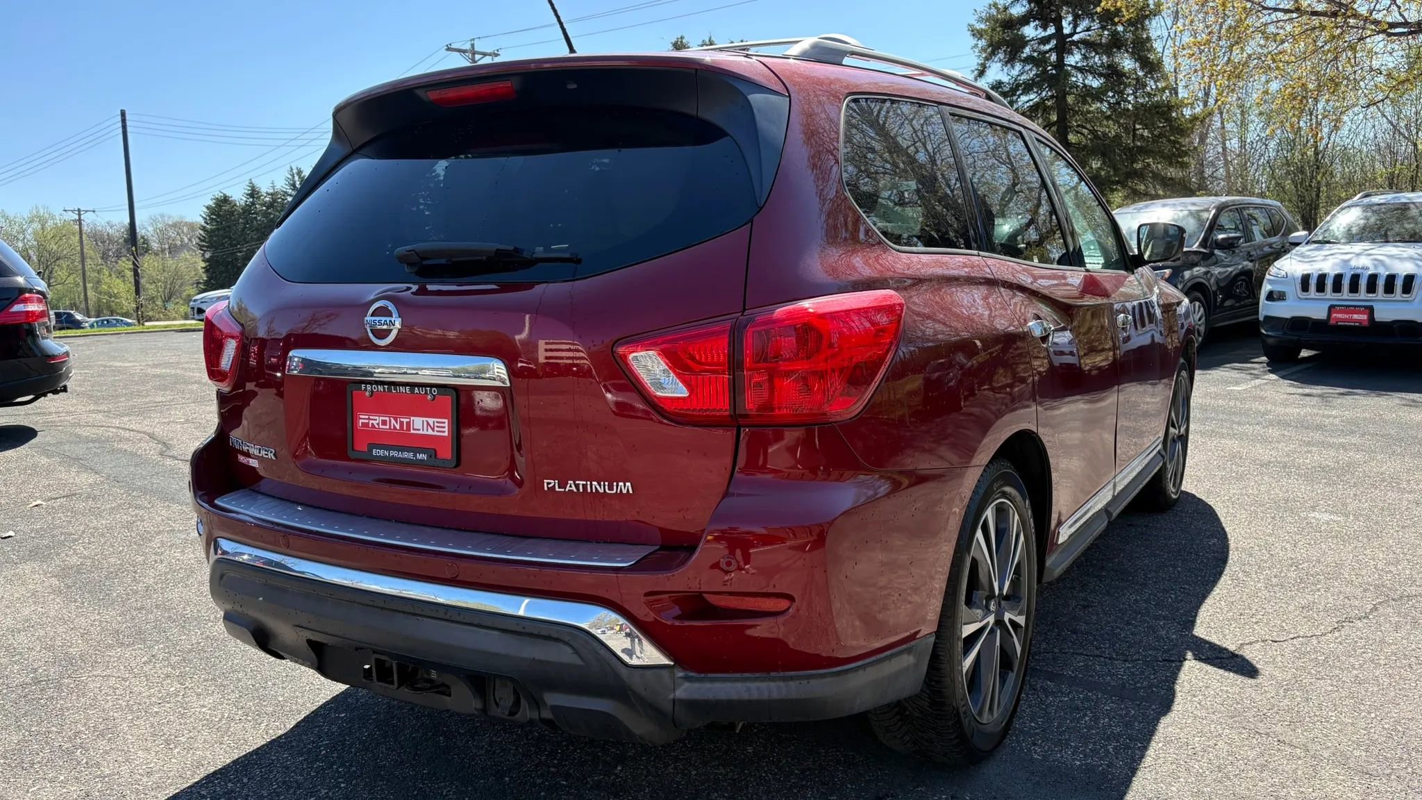 Used 2018 Nissan Pathfinder Platinum FWD image 9