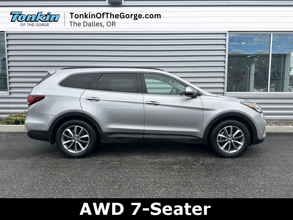 Used 2018 Hyundai Santa Fe SE image 2