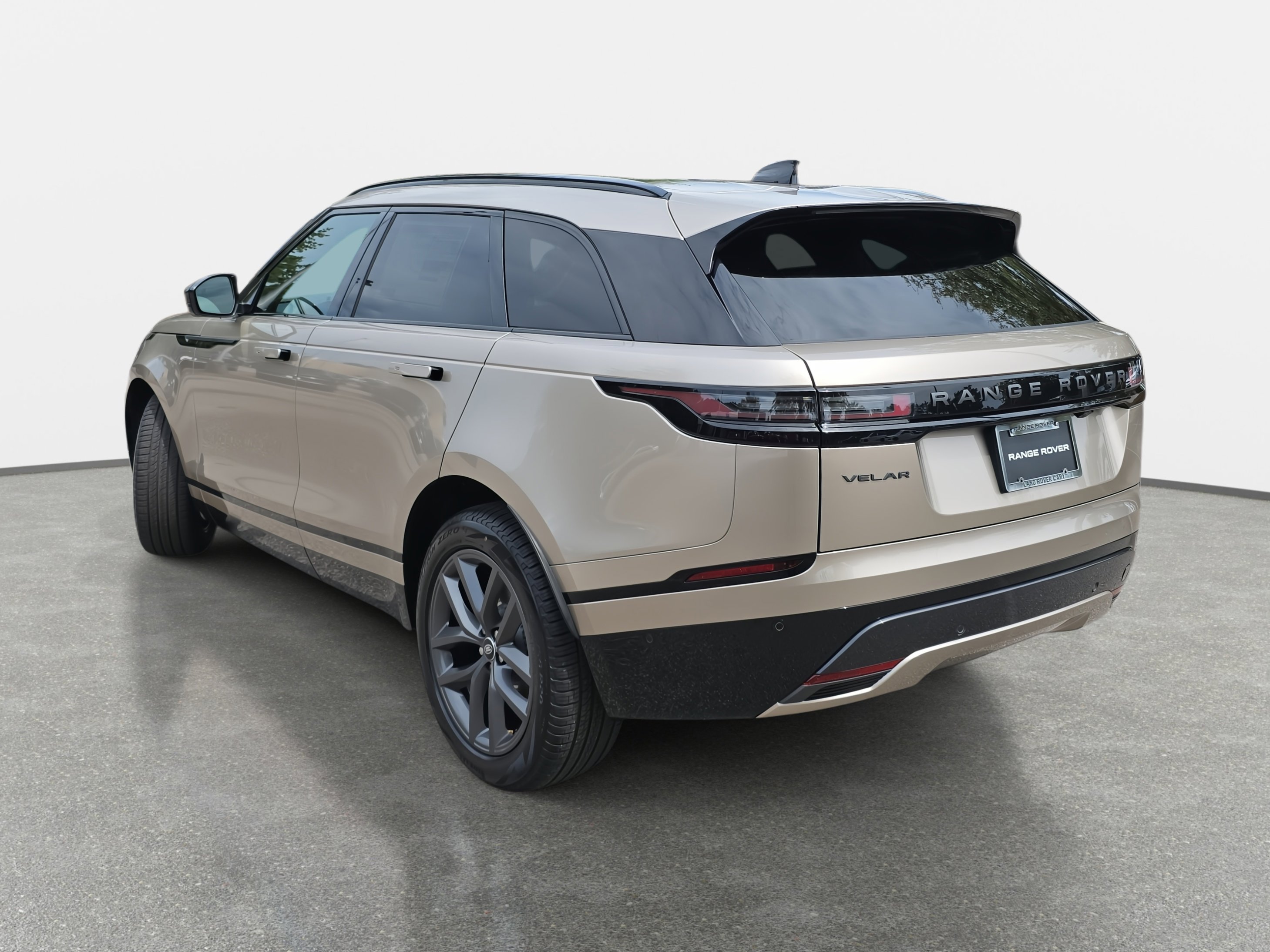 New 2026 Land Rover Range Rover Velar Dynamic SE image 7