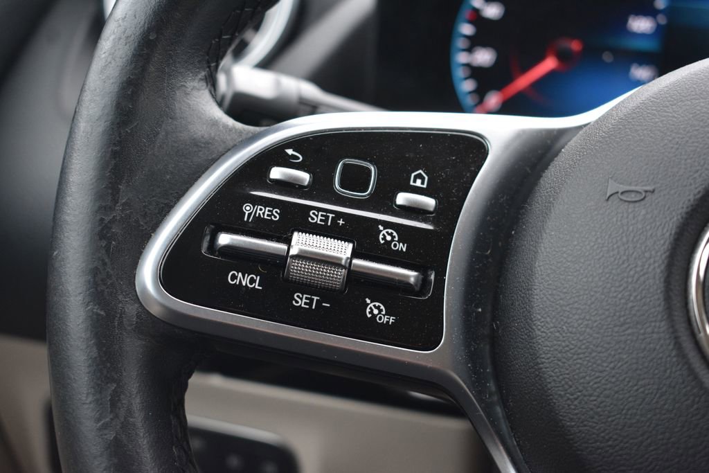 Used 2022 Mercedes-Benz GLA 250 w/ Premium Package Lite image 14