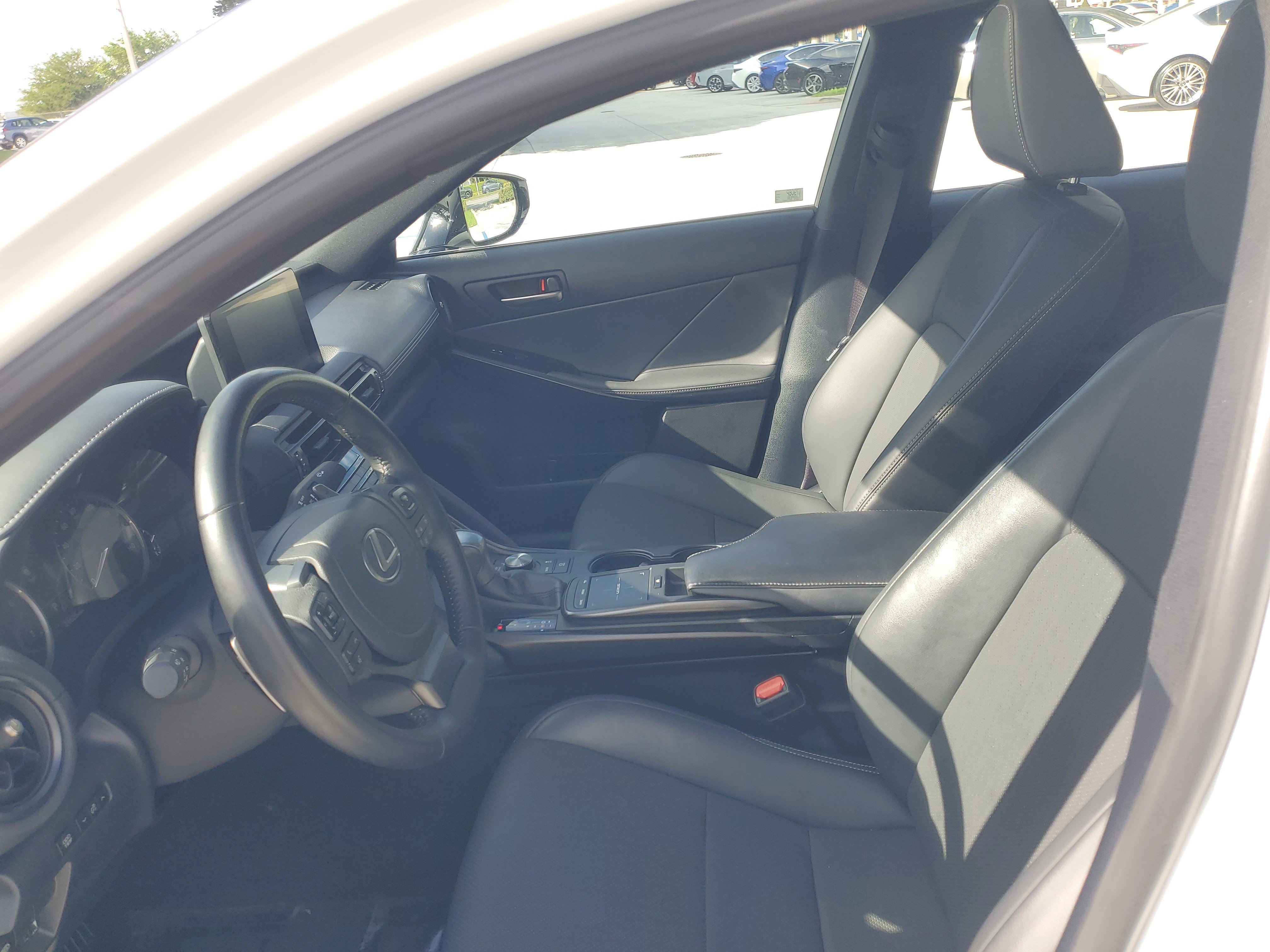 Certified 2024 Lexus IS 350 F Sport RWD image 19