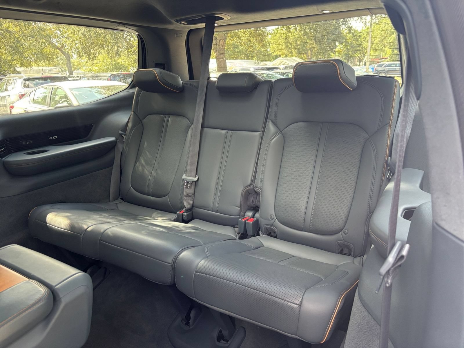 Used 2023 Jeep Grand Wagoneer Series II AWD/4WD image 33