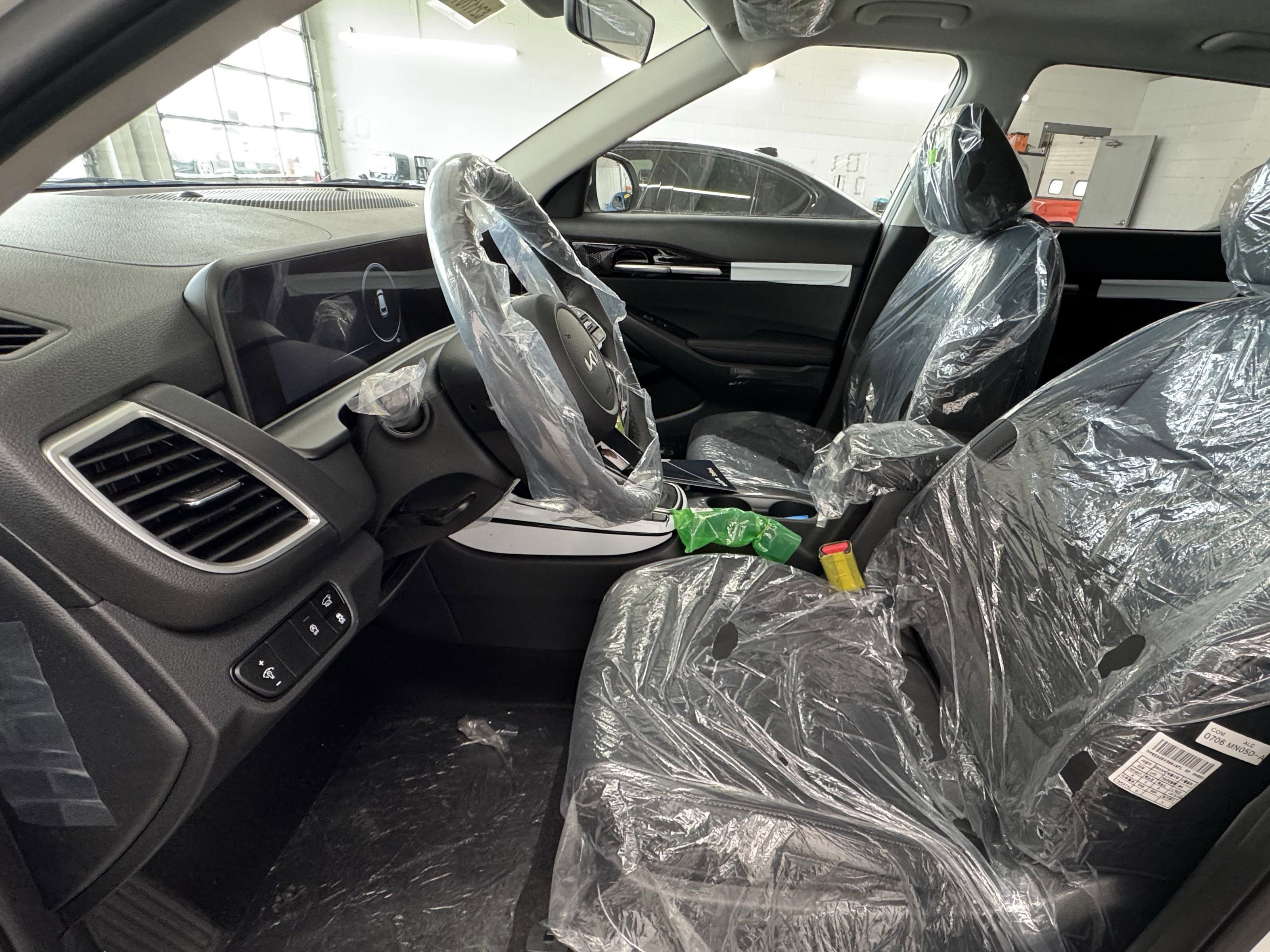 New 2026 Kia Seltos EX image 15