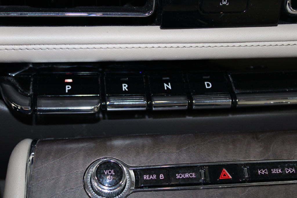 Used 2023 Lincoln Aviator Reserve w/ Equipment Group 201A AWD/4WD image 50