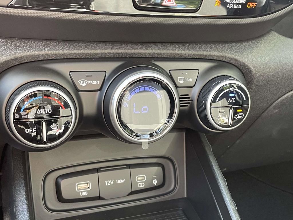 New 2026 Hyundai Venue SEL image 28