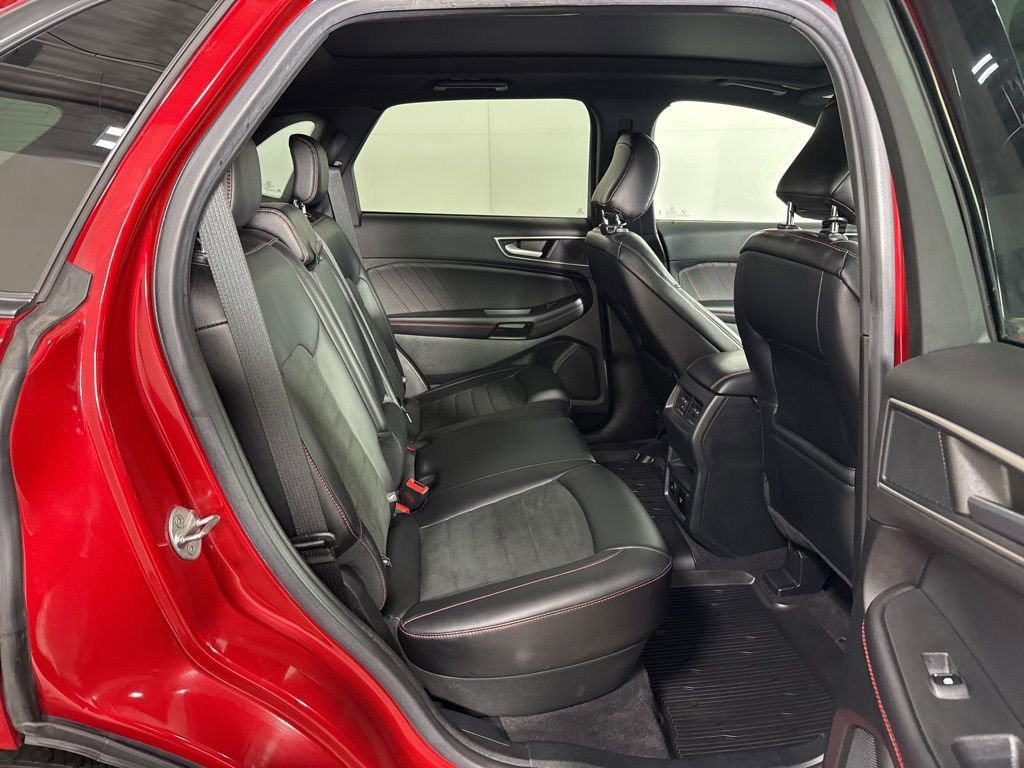 Used 2023 Ford Edge ST-Line AWD/4WD image 19