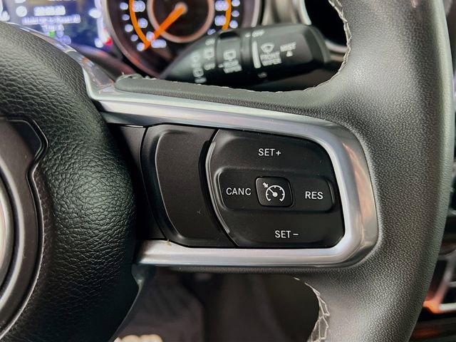 Used 2023 Jeep Wrangler Sahara image 30