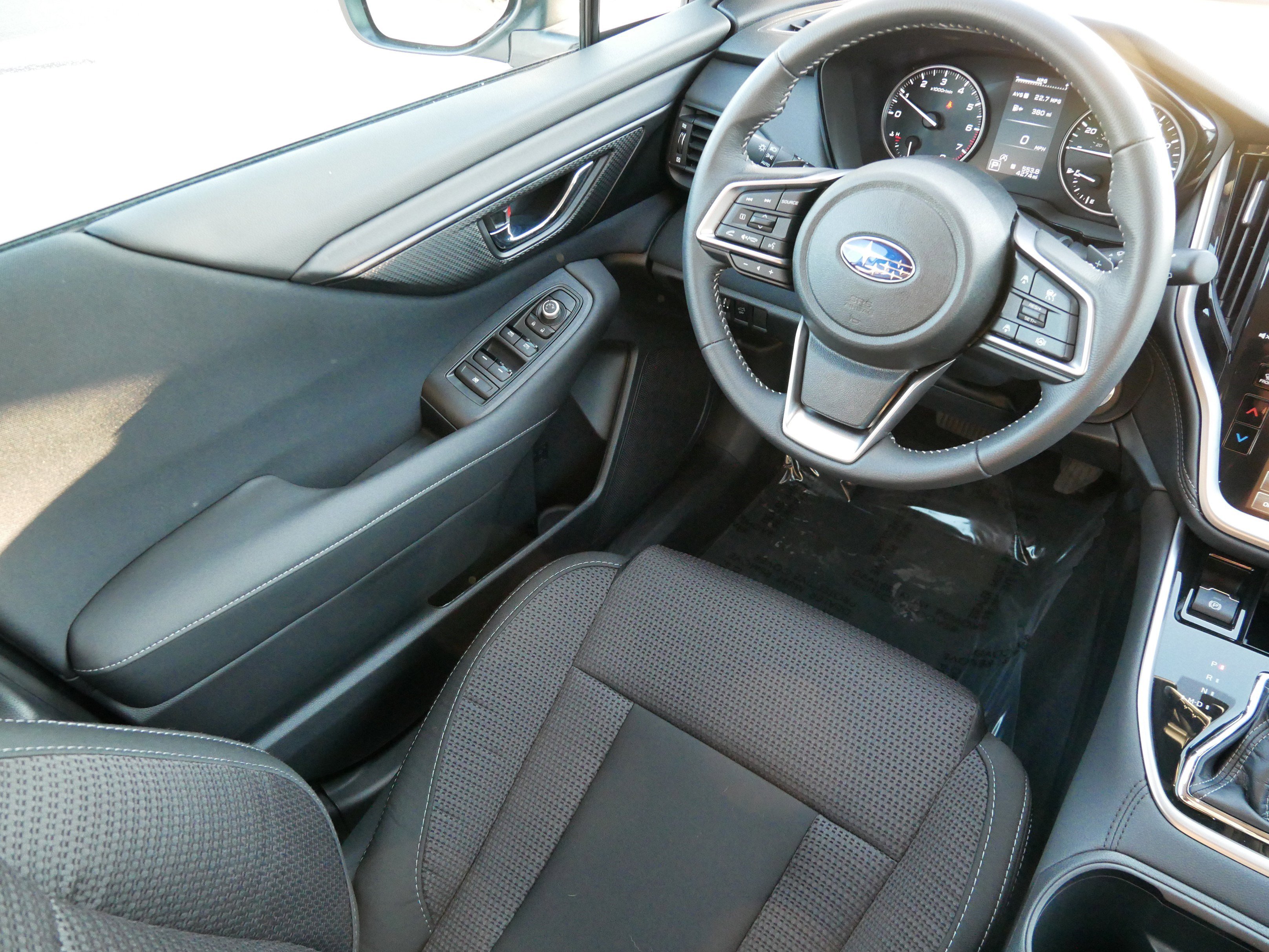 Certified 2025 Subaru Outback Premium image 9