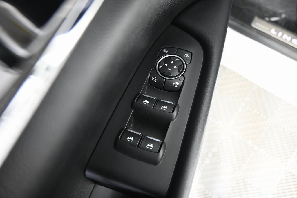 Used 2022 Lincoln Nautilus Reserve w/ Cargo Utility Package image 20