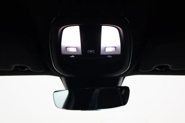 Used 2023 Volvo C40 P8 Recharge Plus AWD/4WD image 22