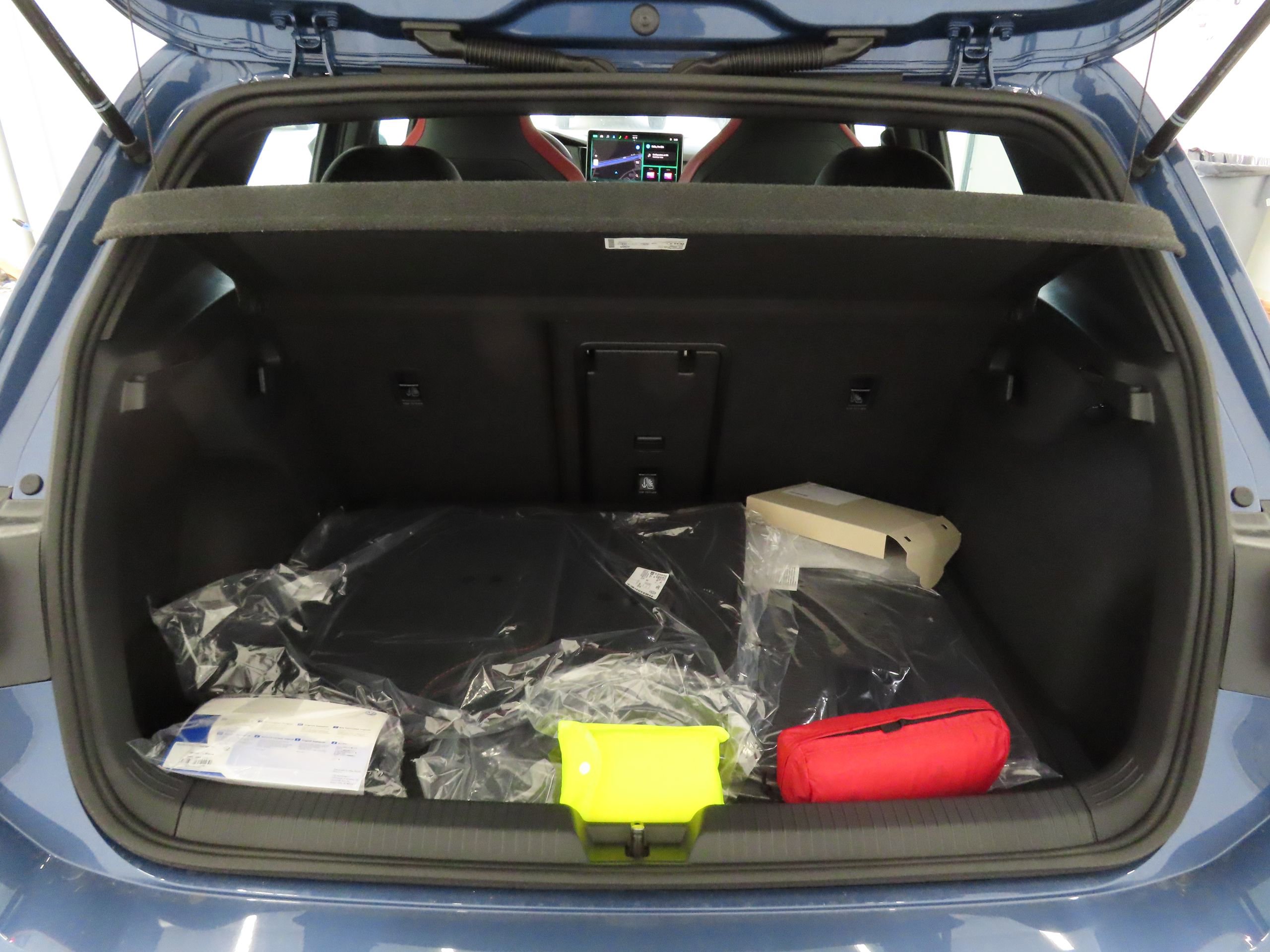 New 2025 Volkswagen GTI SE image 30