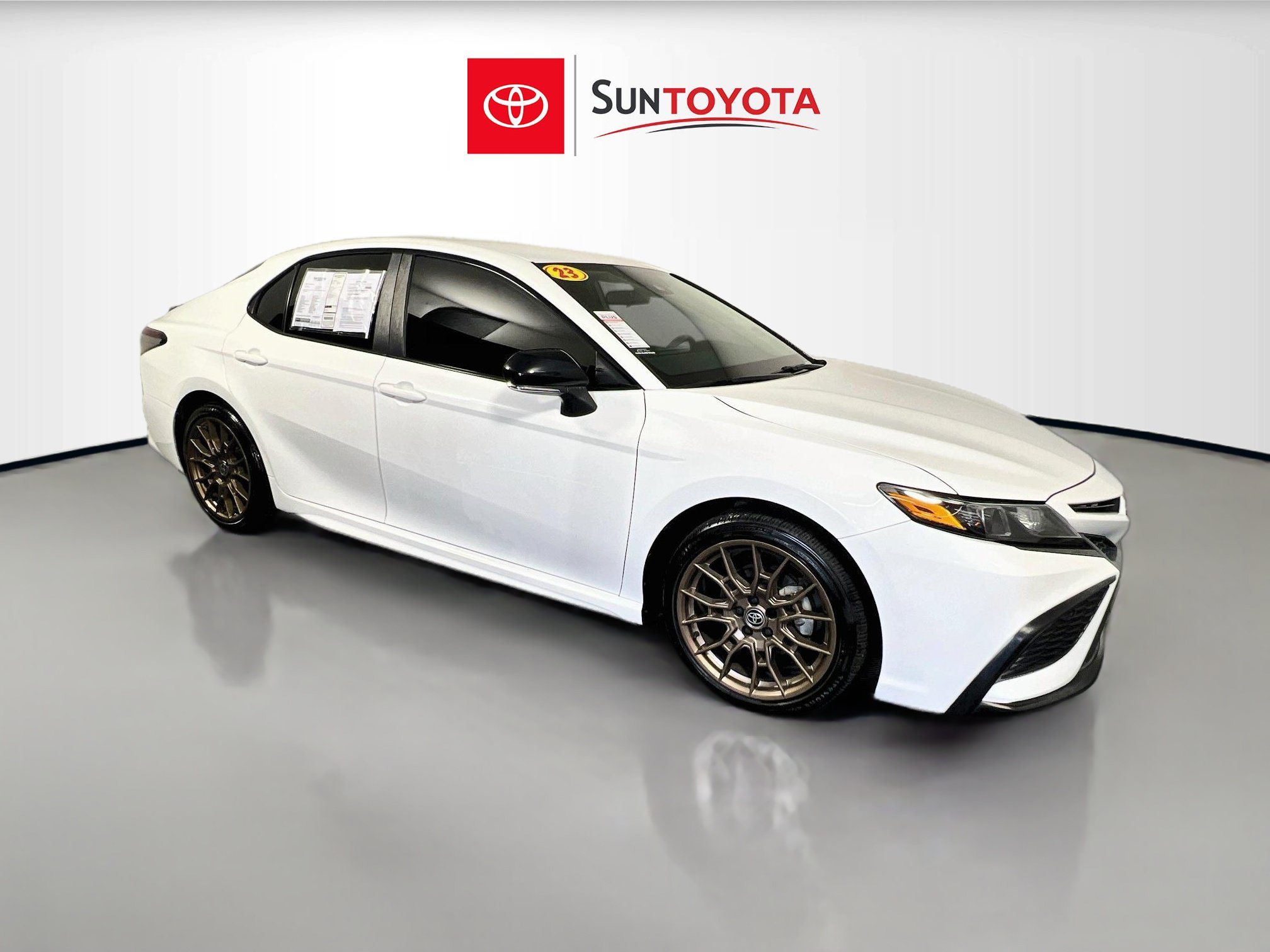Used 2023 Toyota Camry SE