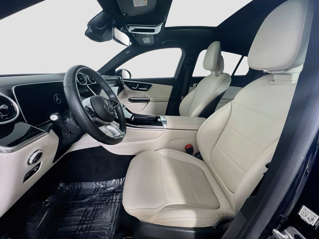 Used 2024 Mercedes-Benz GLC 300 4MATIC image 21