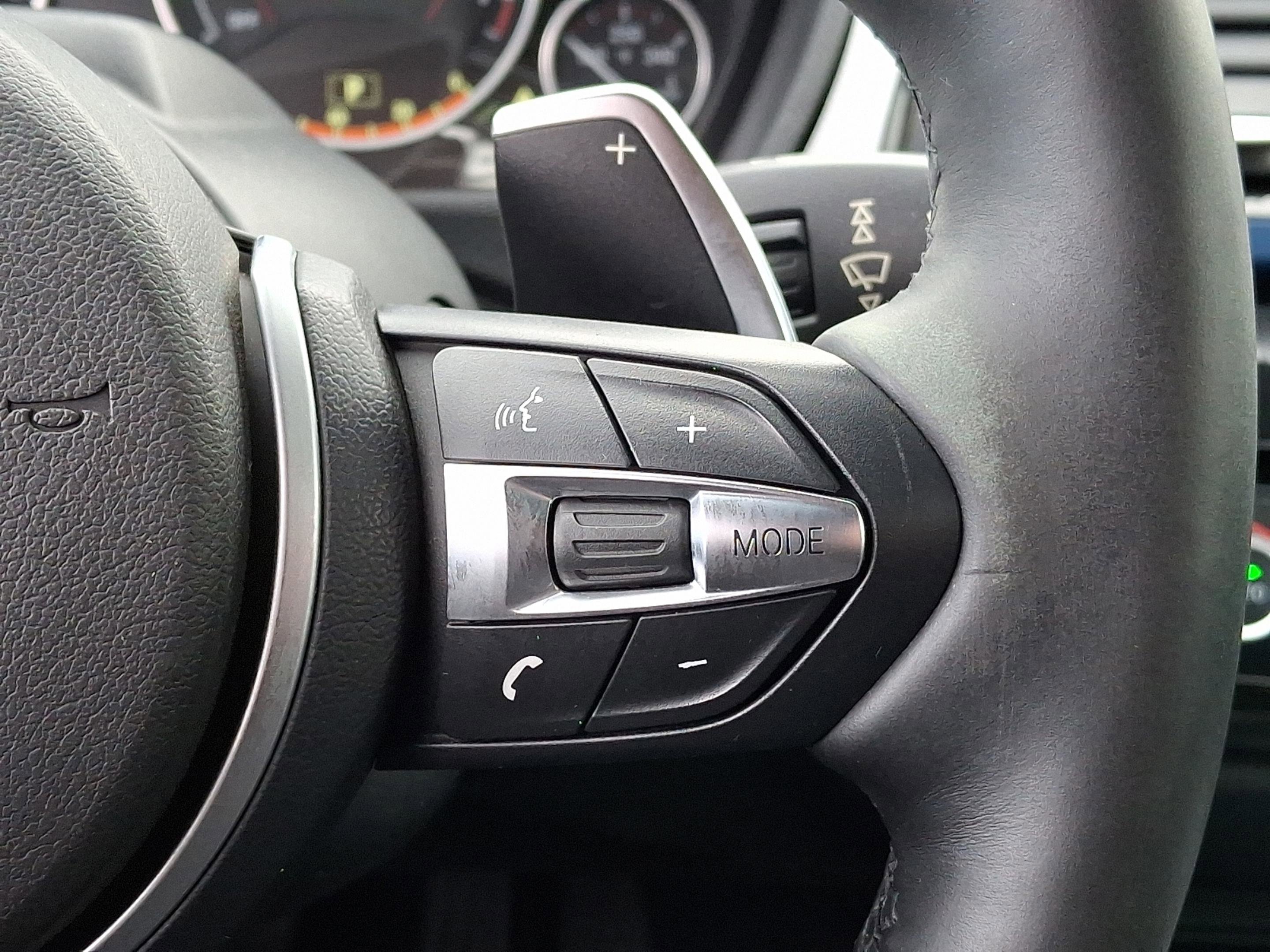 Used 2014 BMW 428i xDrive Convertible image 24