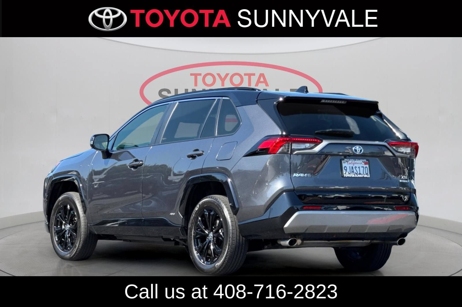 Used 2023 Toyota RAV4 XSE AWD/4WD image 8