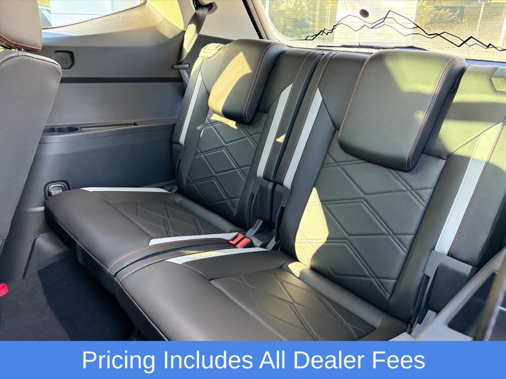 Used 2025 Volkswagen Atlas Peak Edition SE AWD/4WD image 20