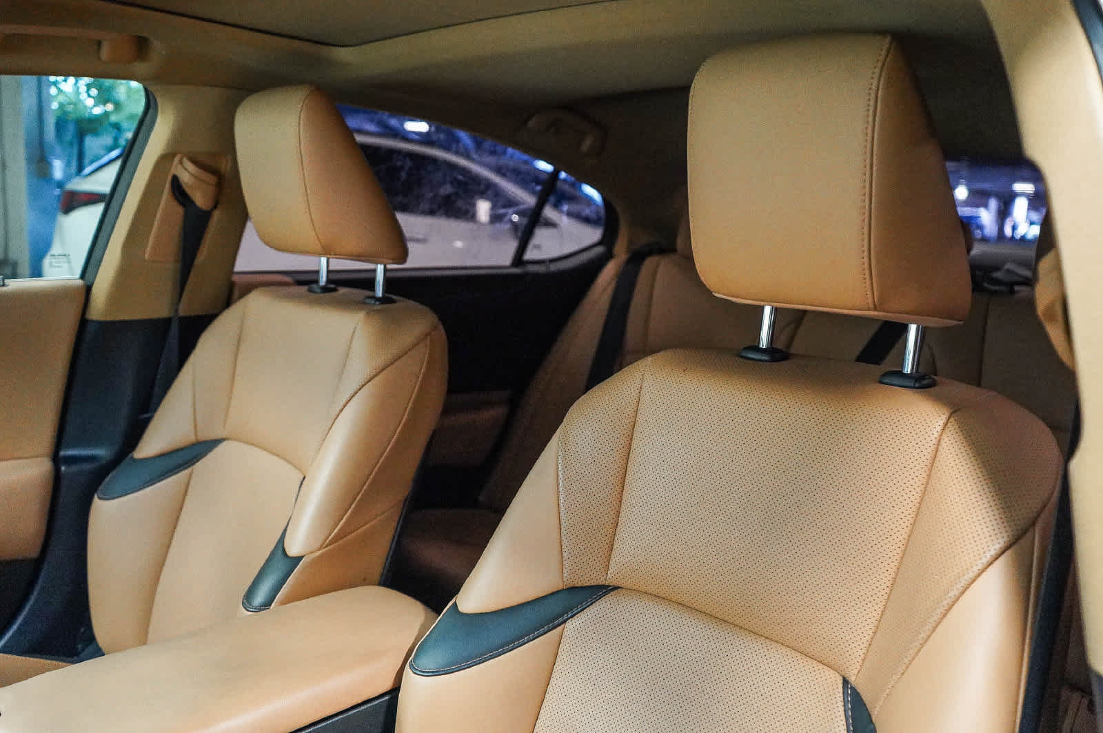 Used 2024 Lexus ES 350 w/ Accessory Package (Z2) FWD image 25
