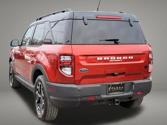 Used 2023 Ford Bronco Sport Outer Banks w/ Tech Package AWD/4WD image 3