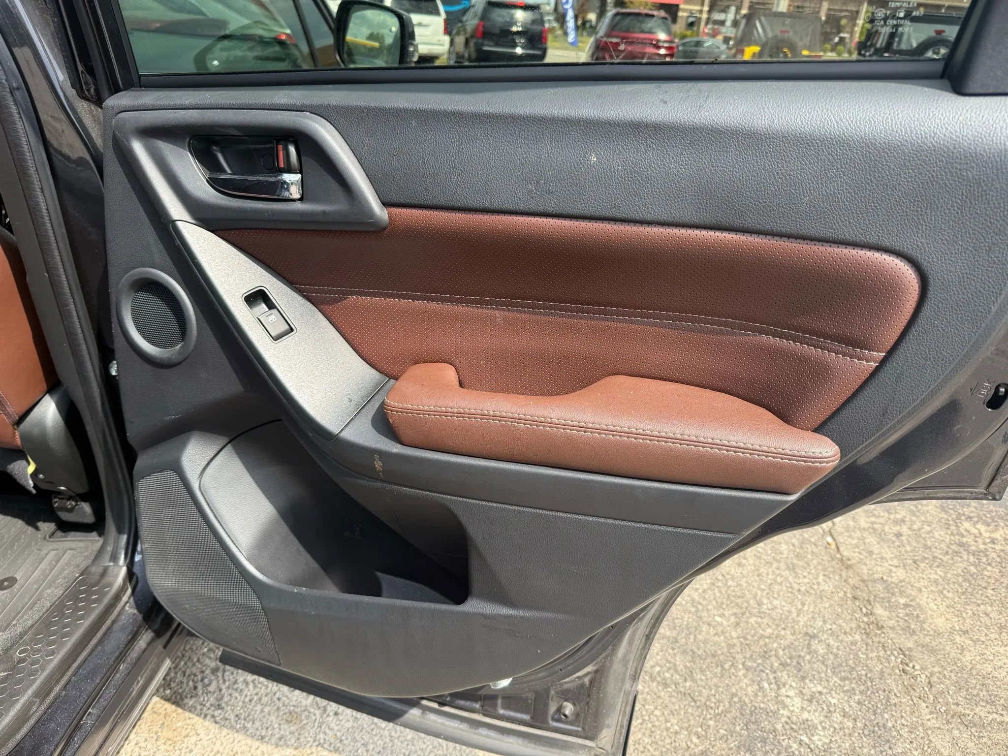 Used 2017 Subaru Forester 2.5i Touring image 19