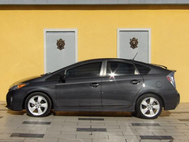 Used 2012 Toyota Prius Five w/ Advanced Technology Pkg image 3