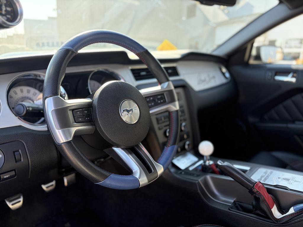 Used 2011 Ford Mustang GT Premium image 26