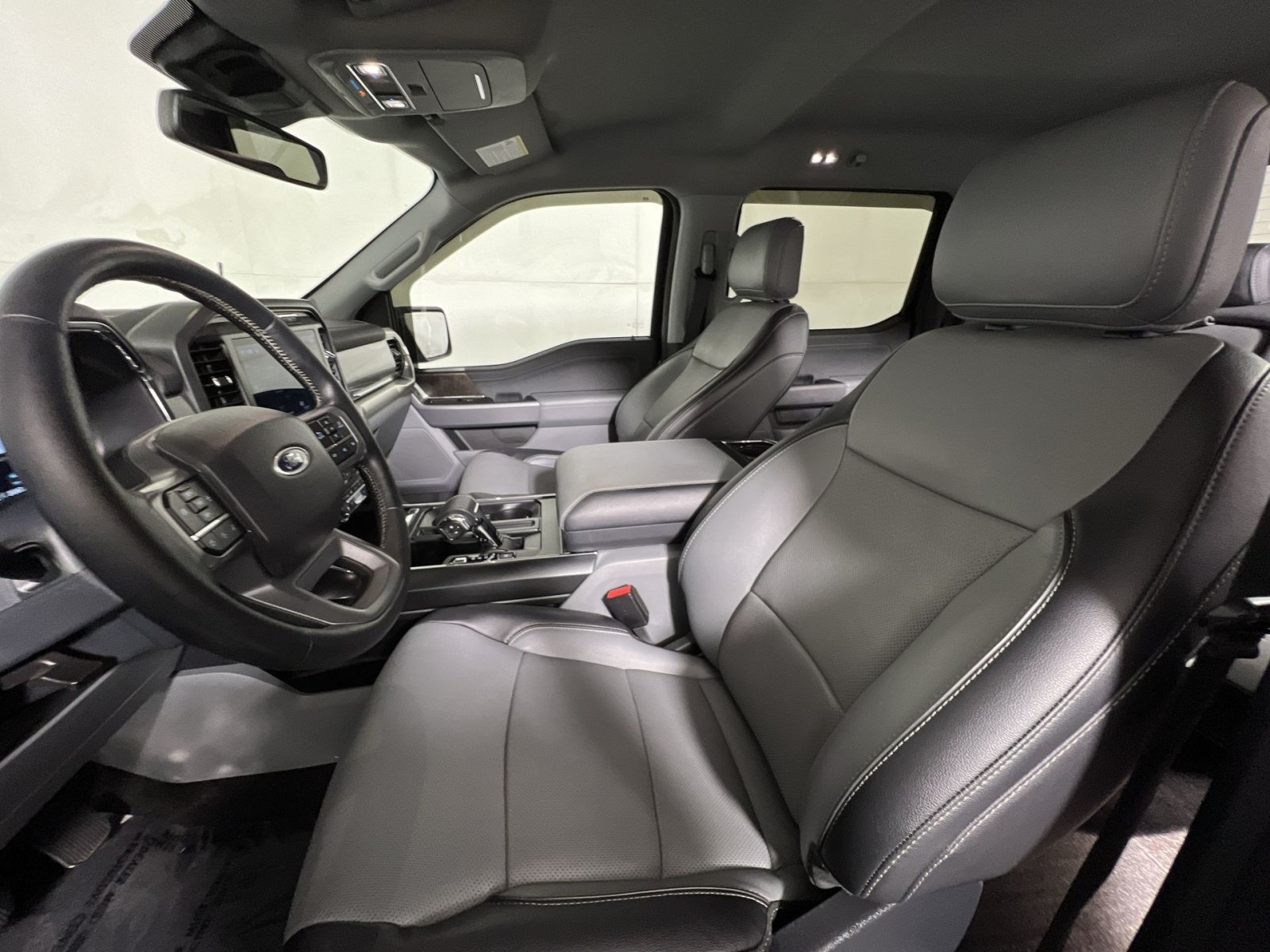Used 2022 Ford F150 Lariat RWD image 13