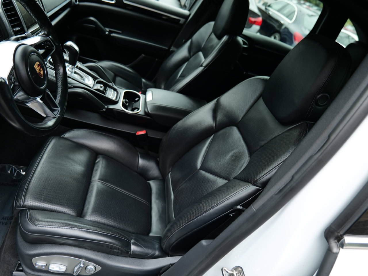 Used 2016 Porsche Cayenne image 15