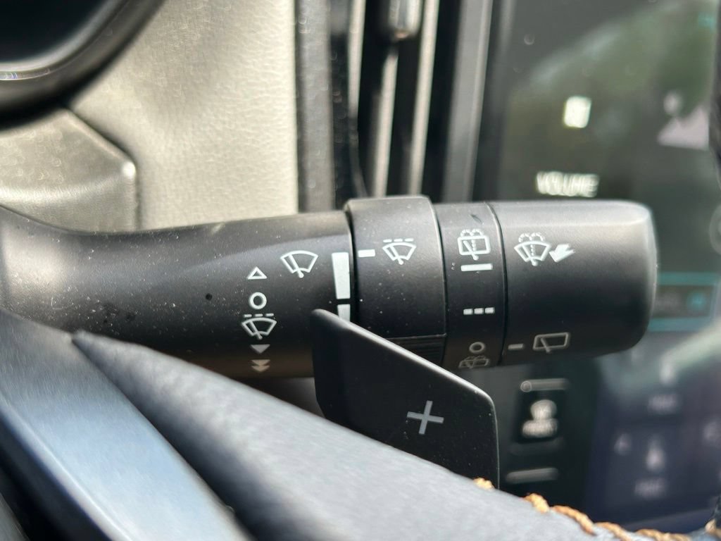 Used 2025 Subaru Outback Wilderness AWD/4WD image 30