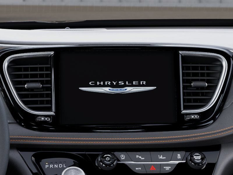 New 2026 Chrysler Pacifica Pinnacle w/ Trailer Tow Group AWD/4WD image 18