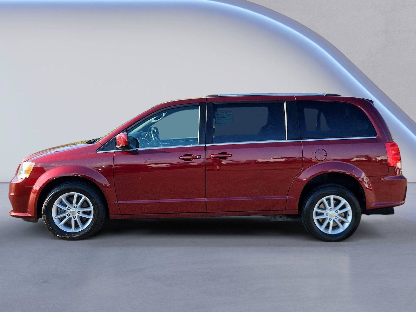 Used 2019 Dodge Grand Caravan SXT FWD image 6